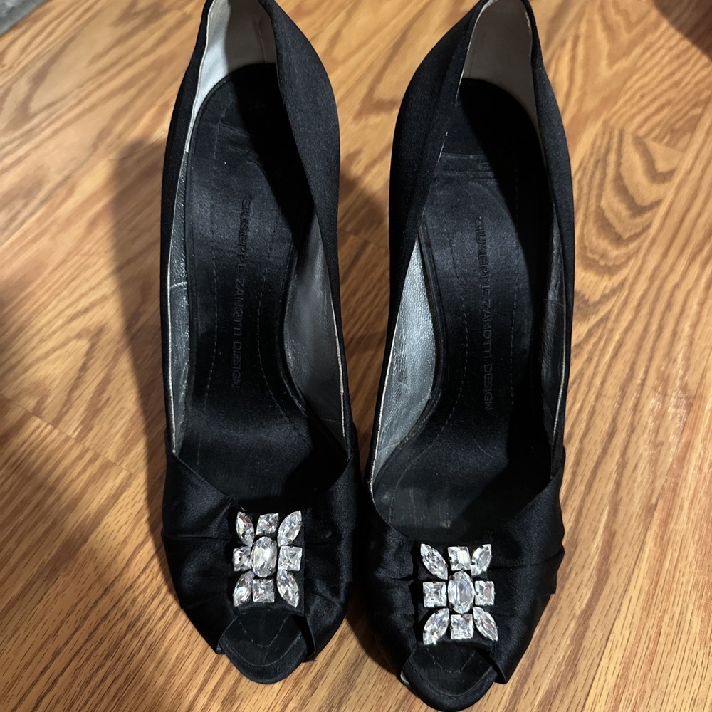 Giuseppe Zanotti Black Heels Size 39 / 8.5 Satin SHOES LEATHER SATIN Rhinestone